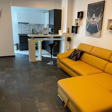 Fancy Westpark 2 Residence Lakeview W7 Bucureşti Eksteriør bilde