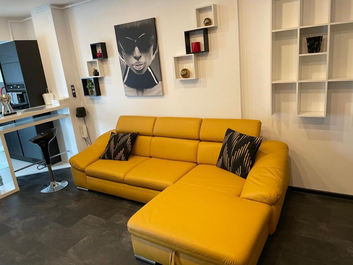 Fancy Westpark 2 Residence Lakeview W7 Bucureşti Eksteriør bilde