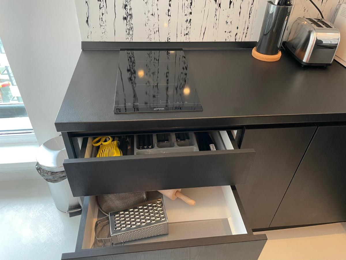 Fancy Westpark 2 Residence Lakeview W7 Bucureşti Eksteriør bilde