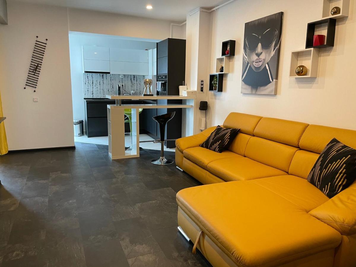 Fancy Westpark 2 Residence Lakeview W7 Bucureşti Eksteriør bilde