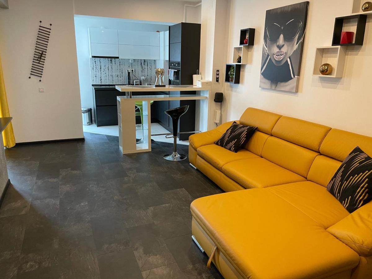 Fancy Westpark 2 Residence Lakeview W7 Bucureşti Eksteriør bilde