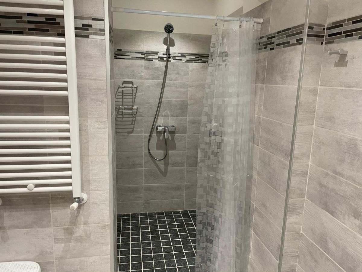Fancy Westpark 2 Residence Lakeview W7 Bucureşti Eksteriør bilde